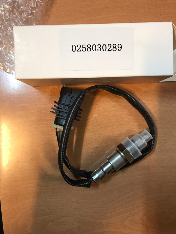 سنسور اکسیژن m17 بوش Bosch سوکت مشکی